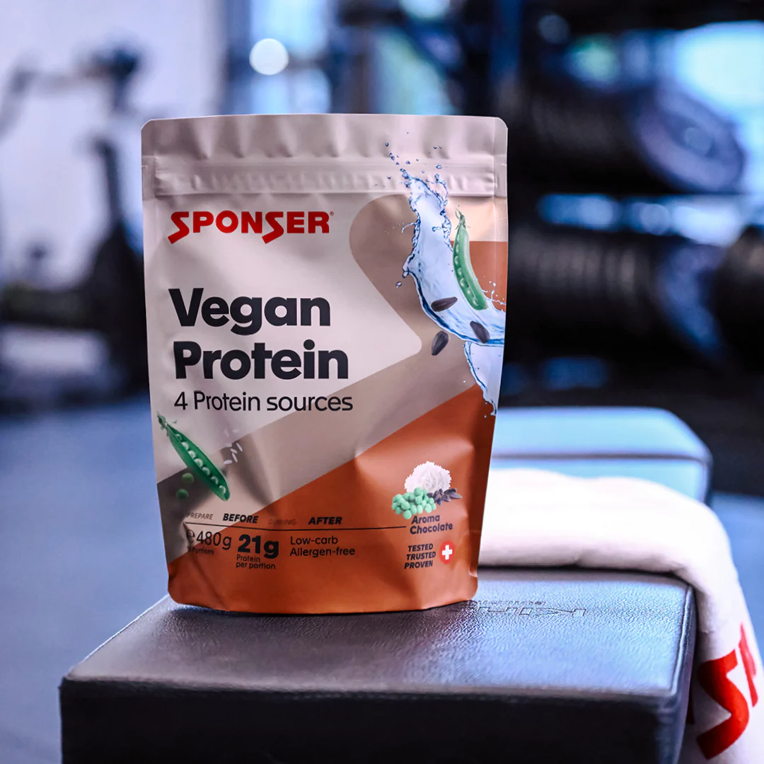 SPONSER_VeganProtein_Chocolate_Square_Mood_2026dk_4cb3a02c-f802-4c68-9516-3cf18ebaa322_5000x