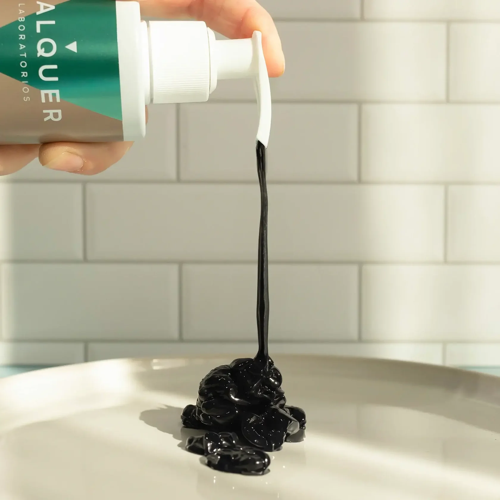 textura-mascarilla-pelo-negro_1680x